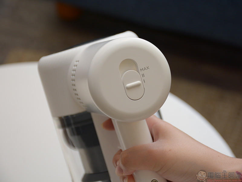 追覓 V10 無線吸塵器開箱動手玩,媲美 Dyson 小資必備超高 CP 輕巧大吸力家庭清潔救星 - 電腦王阿達 追覓 V10 無線吸塵器開箱動手玩,媲美 Dyson 小資必備超高 CP 輕巧大吸力家庭清潔救星 - 電腦王阿達