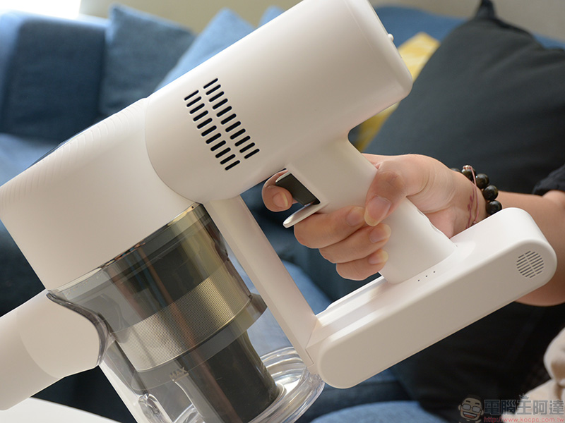追覓 V10 無線吸塵器開箱動手玩,媲美 Dyson 小資必備超高 CP 輕巧大吸力家庭清潔救星 - 電腦王阿達 追覓 V10 無線吸塵器開箱動手玩,媲美 Dyson 小資必備超高 CP 輕巧大吸力家庭清潔救星 - 電腦王阿達