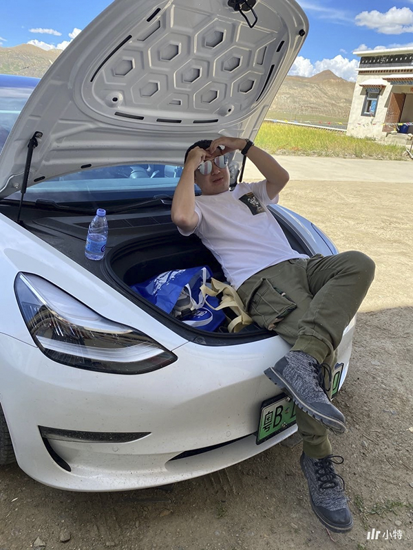 Tesla Model 3 全程 5,500 公里的川藏之旅,電動車爬上喜馬拉雅山的壯遊 - 電腦王阿達 Tesla Model 3 全程 5,500 公里的川藏之旅,電動車爬上喜馬拉雅山的壯遊 - 電腦王阿達