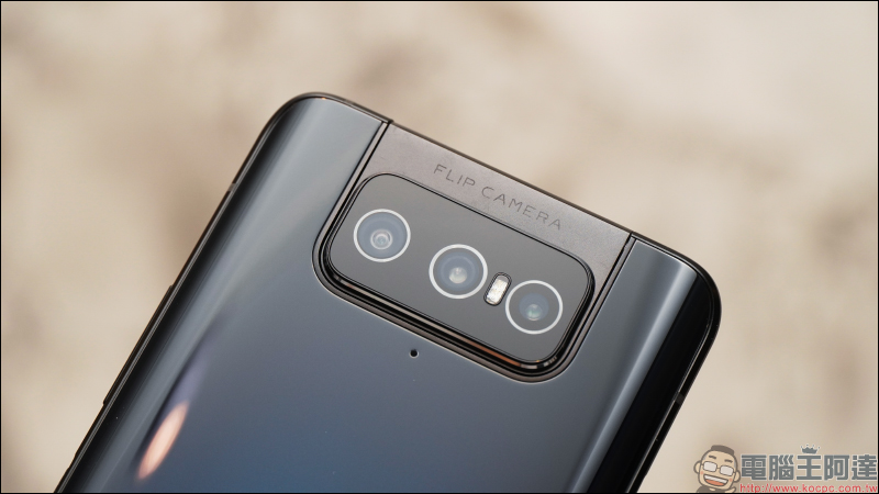 ASUS ZenFone 7 | 7 Pro 開箱評測:翻轉三鏡頭拍攝更強大的 S865 系列 5G 旗艦手機 - 電腦王阿達 ASUS ZenFone 7 | 7 Pro 開箱評測:翻轉三鏡頭拍攝更強大的 S865 系列 5G 旗艦手機 - 電腦王阿達