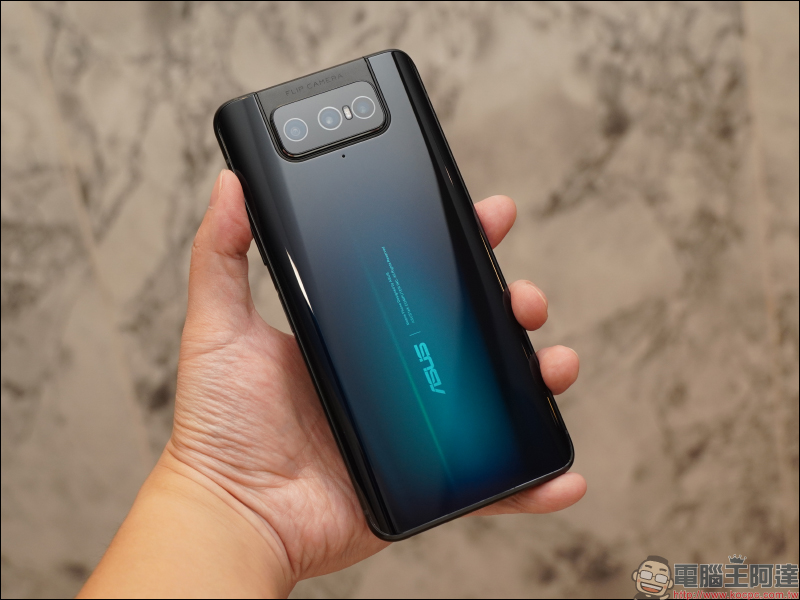 ASUS ZenFone 7 | 7 Pro 開箱評測:翻轉三鏡頭拍攝更強大的 S865 系列 5G 旗艦手機 - 電腦王阿達 ASUS ZenFone 7 | 7 Pro 開箱評測:翻轉三鏡頭拍攝更強大的 S865 系列 5G 旗艦手機 - 電腦王阿達
