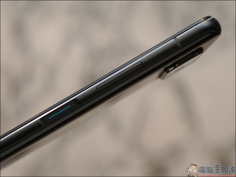 ASUS ZenFone 7 | 7 Pro 開箱評測:翻轉三鏡頭拍攝更強大的 S865 系列 5G 旗艦手機 - 電腦王阿達 ASUS ZenFone 7 | 7 Pro 開箱評測:翻轉三鏡頭拍攝更強大的 S865 系列 5G 旗艦手機 - 電腦王阿達
