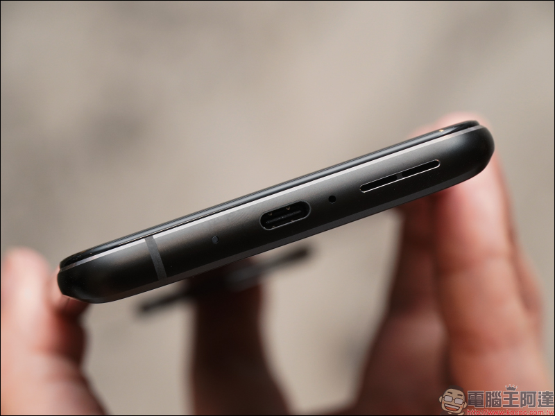 ASUS ZenFone 7 | 7 Pro 開箱評測:翻轉三鏡頭拍攝更強大的 S865 系列 5G 旗艦手機 - 電腦王阿達 ASUS ZenFone 7 | 7 Pro 開箱評測:翻轉三鏡頭拍攝更強大的 S865 系列 5G 旗艦手機 - 電腦王阿達