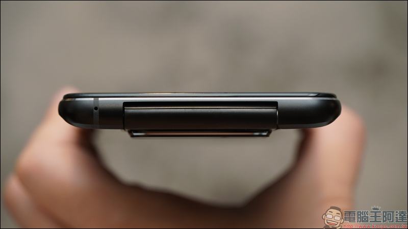 ASUS ZenFone 7 | 7 Pro 開箱評測:翻轉三鏡頭拍攝更強大的 S865 系列 5G 旗艦手機 - 電腦王阿達 ASUS ZenFone 7 | 7 Pro 開箱評測:翻轉三鏡頭拍攝更強大的 S865 系列 5G 旗艦手機 - 電腦王阿達
