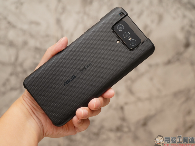 ASUS ZenFone 7 | 7 Pro 開箱評測：翻轉三鏡頭拍攝更強大的 S865 系列 5G 旗艦手機 - 電腦王阿達