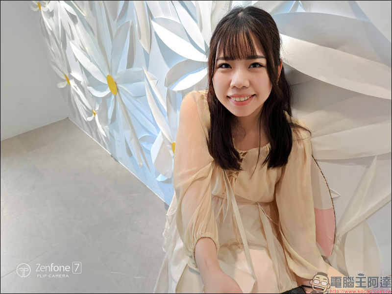 ASUS ZenFone 7 | 7 Pro 開箱評測:翻轉三鏡頭拍攝更強大的 S865 系列 5G 旗艦手機 - 電腦王阿達 ASUS ZenFone 7 | 7 Pro 開箱評測:翻轉三鏡頭拍攝更強大的 S865 系列 5G 旗艦手機 - 電腦王阿達