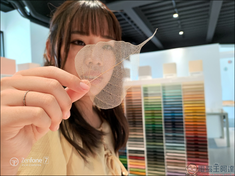 ASUS ZenFone 7 | 7 Pro 開箱評測:翻轉三鏡頭拍攝更強大的 S865 系列 5G 旗艦手機 - 電腦王阿達 ASUS ZenFone 7 | 7 Pro 開箱評測:翻轉三鏡頭拍攝更強大的 S865 系列 5G 旗艦手機 - 電腦王阿達