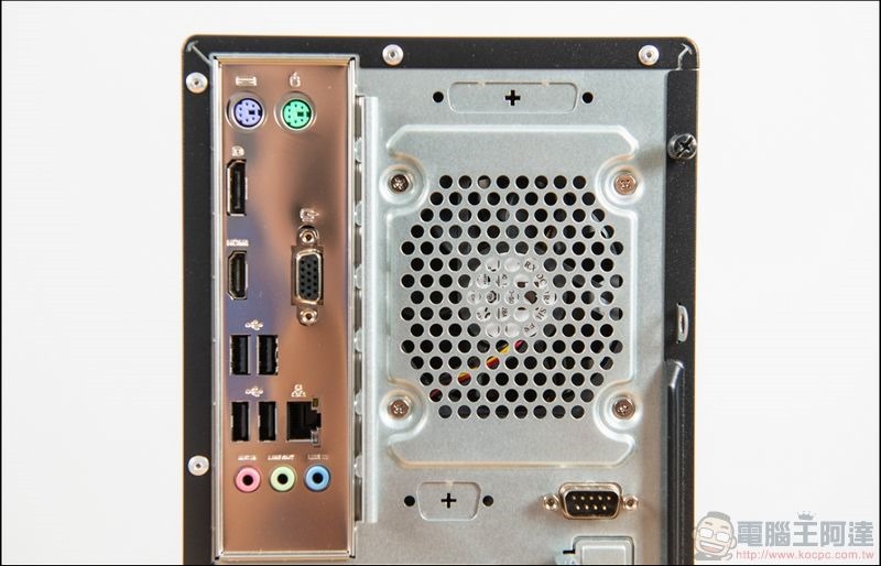 ASUS ExpertCenter D7 Mini Tower (D700MA)開箱 - 07 ASUS ExpertCenter D7 Mini Tower (D700MA)開箱 - 07