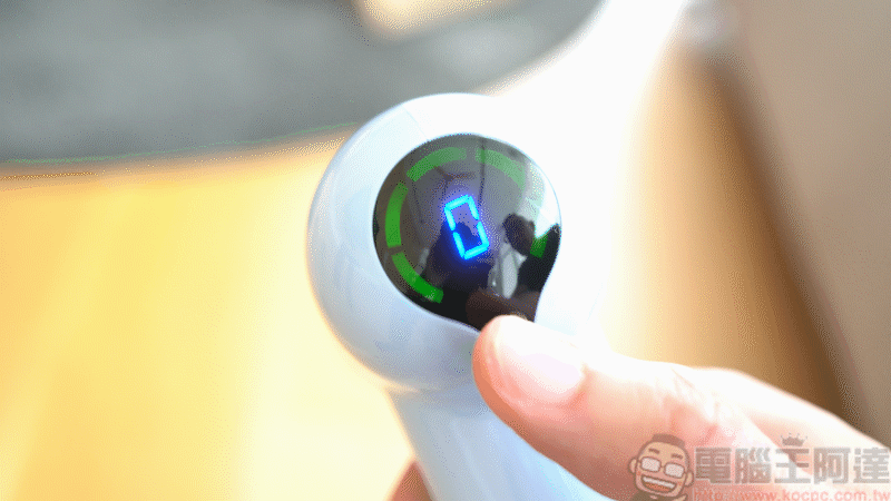 BLAUPUNKT 藍寶AI筋膜震動按摩槍,德國工藝品質,從此讓痠痛遠離你;同場加映小藍寶筋膜按摩槍,首創精油按摩設計,小資族最佳首選 - 電腦王阿達 BLAUPUNKT 藍寶AI筋膜震動按摩槍,德國工藝品質,從此讓痠痛遠離你;同場加映小藍寶筋膜按摩槍,首創精油按摩設計,小資族最佳首選 - 電腦王阿達