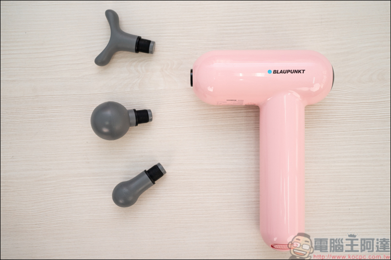 BLAUPUNKT 藍寶AI筋膜震動按摩槍,德國工藝品質,從此讓痠痛遠離你;同場加映小藍寶筋膜按摩槍,首創精油按摩設計,小資族最佳首選 - 電腦王阿達 BLAUPUNKT 藍寶AI筋膜震動按摩槍,德國工藝品質,從此讓痠痛遠離你;同場加映小藍寶筋膜按摩槍,首創精油按摩設計,小資族最佳首選 - 電腦王阿達