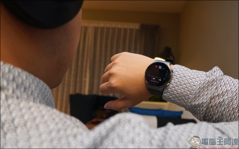 HUAWEI WATCH GT 2 Pro 開箱動手玩:全新鈦合金錶體、搭載 Kirin A1 晶片、102種運動模式、無線充電與兩週強勁續航 - 電腦王阿達 HUAWEI WATCH GT 2 Pro 開箱動手玩:全新鈦合金錶體、搭載 Kirin A1 晶片、102種運動模式、無線充電與兩週強勁續航 - 電腦王阿達