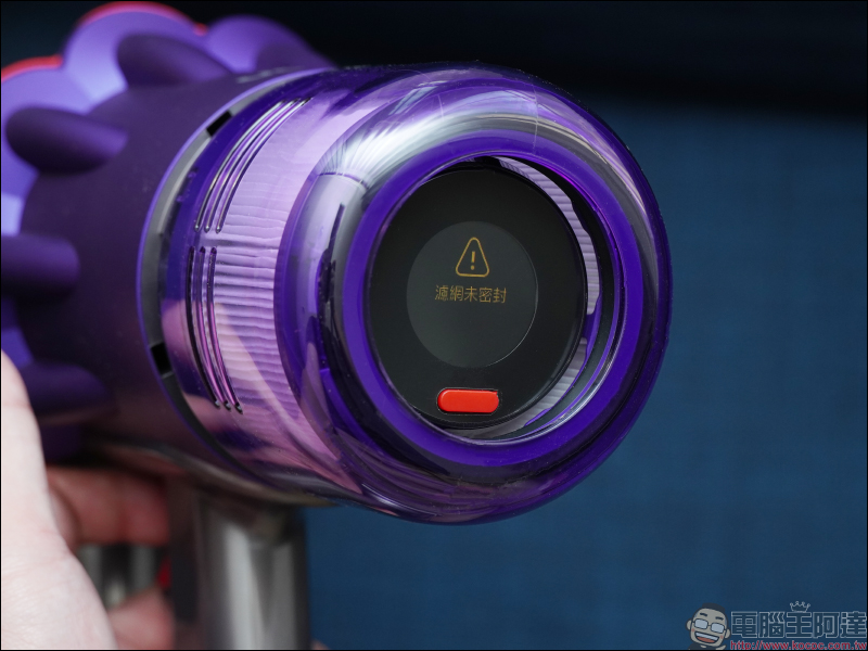 Dyson Digital Slim™ 輕量無線吸塵器開箱動手玩:重量減輕、吸力依舊強大!新增 LED 隙縫清潔吸頭、低處清潔轉接頭,日常清潔更輕鬆! - 電腦王阿達 Dyson Digital Slim™ 輕量無線吸塵器開箱動手玩:重量減輕、吸力依舊強大!新增 LED 隙縫清潔吸頭、低處清潔轉接頭,日常清潔更輕鬆! - 電腦王阿達