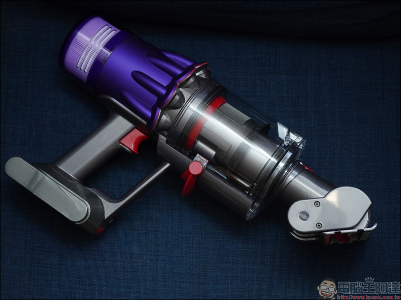 Dyson Digital Slim™ 輕量無線吸塵器開箱動手玩:重量減輕、吸力依舊強大!新增 LED 隙縫清潔吸頭、低處清潔轉接頭,日常清潔更輕鬆! - 電腦王阿達 Dyson Digital Slim™ 輕量無線吸塵器開箱動手玩:重量減輕、吸力依舊強大!新增 LED 隙縫清潔吸頭、低處清潔轉接頭,日常清潔更輕鬆! - 電腦王阿達