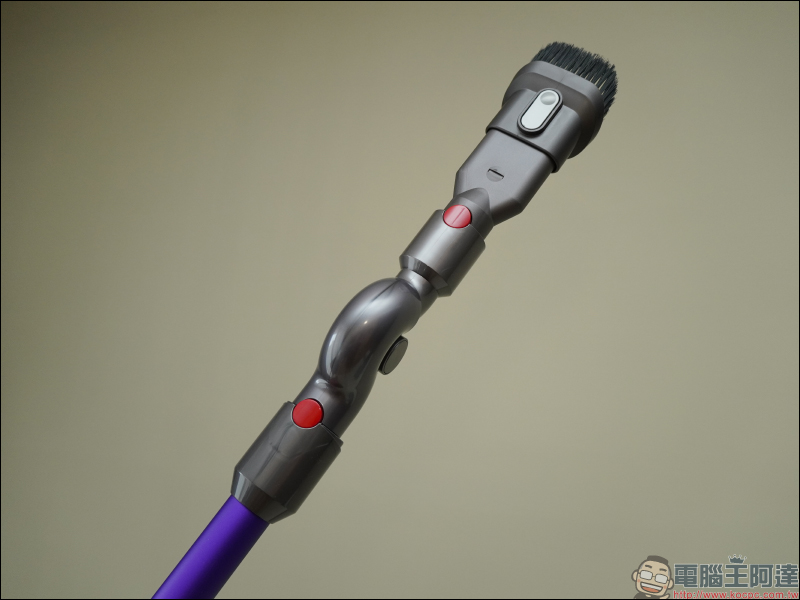 Dyson Digital Slim™ 輕量無線吸塵器開箱動手玩:重量減輕、吸力依舊強大!新增 LED 隙縫清潔吸頭、低處清潔轉接頭,日常清潔更輕鬆! - 電腦王阿達 Dyson Digital Slim™ 輕量無線吸塵器開箱動手玩:重量減輕、吸力依舊強大!新增 LED 隙縫清潔吸頭、低處清潔轉接頭,日常清潔更輕鬆! - 電腦王阿達