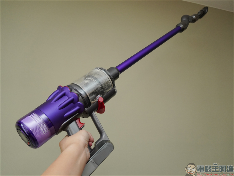 Dyson Digital Slim™ 輕量無線吸塵器開箱動手玩:重量減輕、吸力依舊強大!新增 LED 隙縫清潔吸頭、低處清潔轉接頭,日常清潔更輕鬆! - 電腦王阿達 Dyson Digital Slim™ 輕量無線吸塵器開箱動手玩:重量減輕、吸力依舊強大!新增 LED 隙縫清潔吸頭、低處清潔轉接頭,日常清潔更輕鬆! - 電腦王阿達