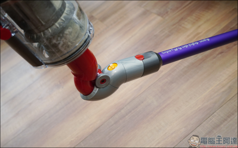 Dyson Digital Slim™ 輕量無線吸塵器開箱動手玩:重量減輕、吸力依舊強大!新增 LED 隙縫清潔吸頭、低處清潔轉接頭,日常清潔更輕鬆! - 電腦王阿達 Dyson Digital Slim™ 輕量無線吸塵器開箱動手玩:重量減輕、吸力依舊強大!新增 LED 隙縫清潔吸頭、低處清潔轉接頭,日常清潔更輕鬆! - 電腦王阿達