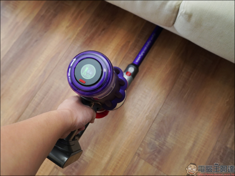 Dyson Digital Slim™ 輕量無線吸塵器開箱動手玩:重量減輕、吸力依舊強大!新增 LED 隙縫清潔吸頭、低處清潔轉接頭,日常清潔更輕鬆! - 電腦王阿達 Dyson Digital Slim™ 輕量無線吸塵器開箱動手玩:重量減輕、吸力依舊強大!新增 LED 隙縫清潔吸頭、低處清潔轉接頭,日常清潔更輕鬆! - 電腦王阿達