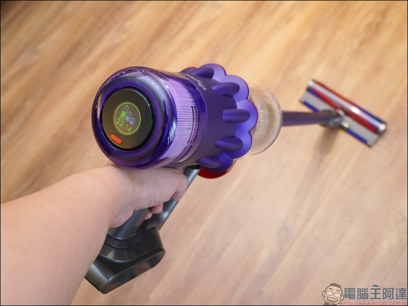 Dyson Digital Slim™ 輕量無線吸塵器開箱動手玩:重量減輕、吸力依舊強大!新增 LED 隙縫清潔吸頭、低處清潔轉接頭,日常清潔更輕鬆! - 電腦王阿達 Dyson Digital Slim™ 輕量無線吸塵器開箱動手玩:重量減輕、吸力依舊強大!新增 LED 隙縫清潔吸頭、低處清潔轉接頭,日常清潔更輕鬆! - 電腦王阿達