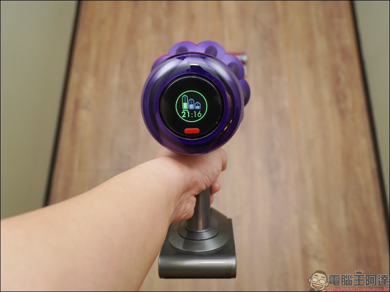 Dyson Digital Slim™ 輕量無線吸塵器開箱動手玩:重量減輕、吸力依舊強大!新增 LED 隙縫清潔吸頭、低處清潔轉接頭,日常清潔更輕鬆! - 電腦王阿達 Dyson Digital Slim™ 輕量無線吸塵器開箱動手玩:重量減輕、吸力依舊強大!新增 LED 隙縫清潔吸頭、低處清潔轉接頭,日常清潔更輕鬆! - 電腦王阿達