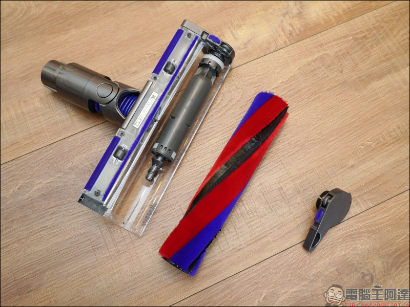 Dyson Digital Slim™ 輕量無線吸塵器開箱動手玩:重量減輕、吸力依舊強大!新增 LED 隙縫清潔吸頭、低處清潔轉接頭,日常清潔更輕鬆! - 電腦王阿達 Dyson Digital Slim™ 輕量無線吸塵器開箱動手玩:重量減輕、吸力依舊強大!新增 LED 隙縫清潔吸頭、低處清潔轉接頭,日常清潔更輕鬆! - 電腦王阿達