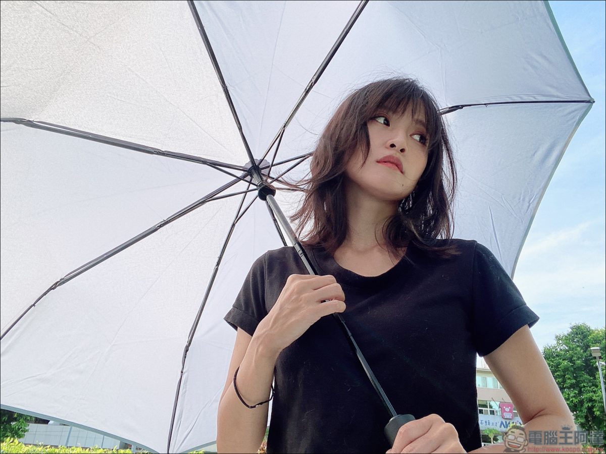 極致抗風傘 Ultra Strong 開箱:超大傘面、14 級抗風、晴雨兩用,風雨不再狼狽 - 電腦王阿達 極致抗風傘 Ultra Strong 開箱:超大傘面、14 級抗風、晴雨兩用,風雨不再狼狽 - 電腦王阿達