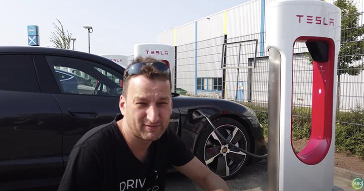 Tesla V3 超充出大 Bug Tesla V3 超充出大 Bug