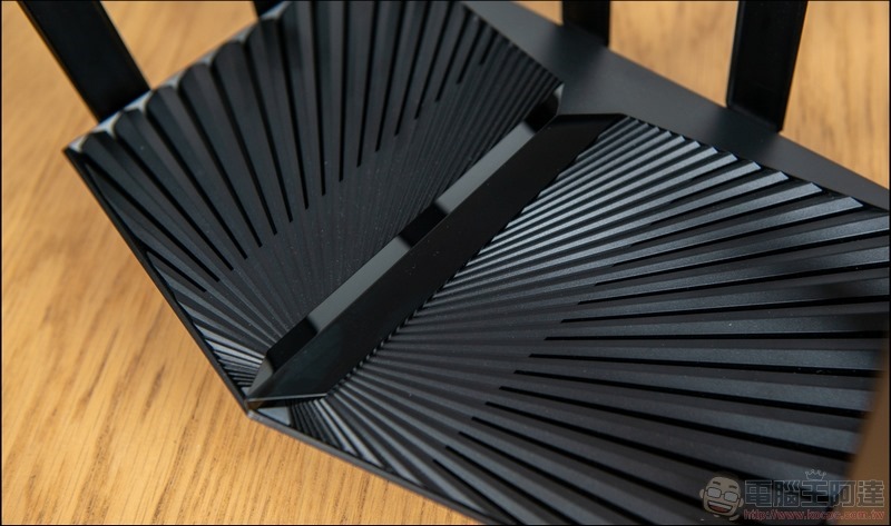 這 10 種情況讓你的 WiFi 更容易受到攻擊 - 電腦王阿達 TP-Link Archer AX90 開箱 - 07