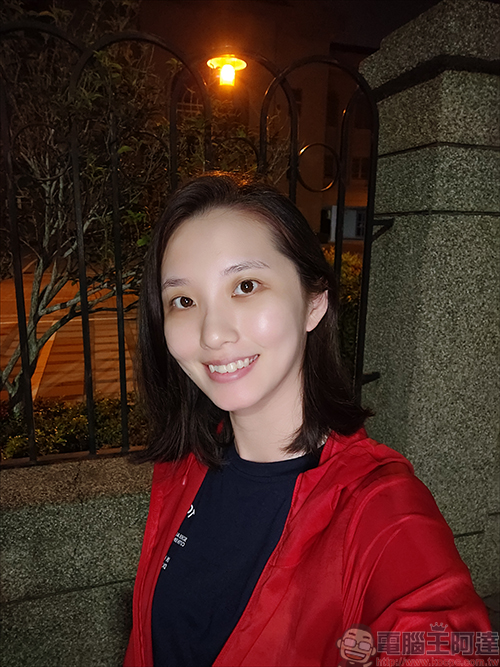 vivo X50e 開箱實測,平價手機震撼上市,高CP值&高顏值 5G平價手機首選 - 電腦王阿達 vivo X50e 開箱實測,平價手機震撼上市,高CP值&高顏值 5G平價手機首選 - 電腦王阿達