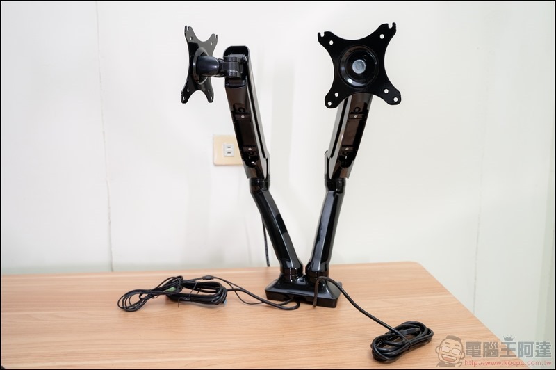樂歌 Loctek 人體工學電動升降桌 - 25 樂歌 Loctek 人體工學電動升降桌 - 25