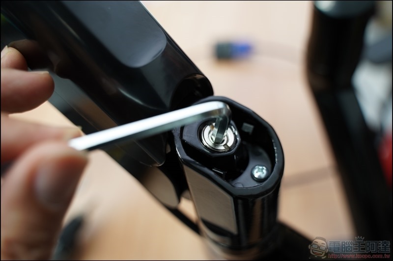 樂歌 Loctek 人體工學電動升降桌 - 49 樂歌 Loctek 人體工學電動升降桌 - 49