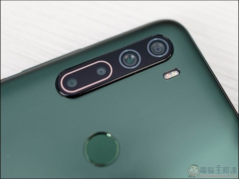 市場性價比最頂天的國產旗艦 HTC U20 5G 降價 5 千超殺限時優惠(還送贈品!) - 電腦王阿達 市場性價比最頂天的國產旗艦 HTC U20 5G 降價 5 千超殺限時優惠(還送贈品!) - 電腦王阿達