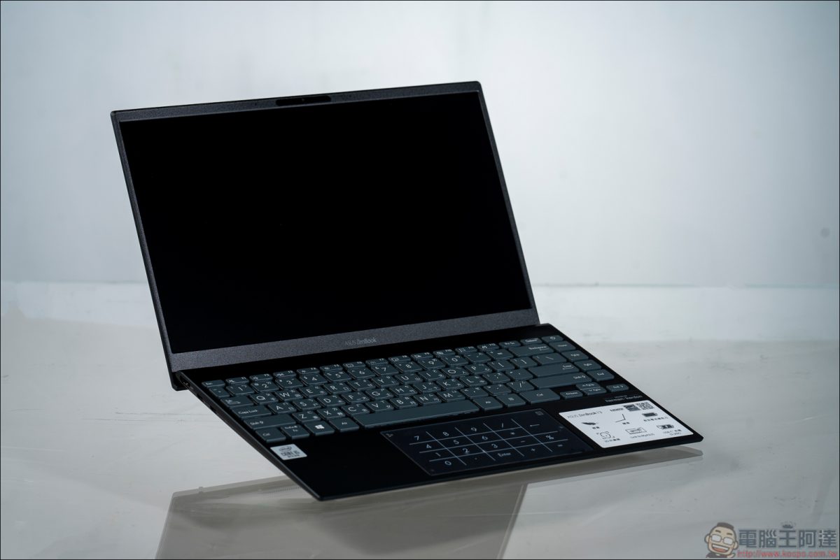 ASUS ZenBook 13 UX325 開箱