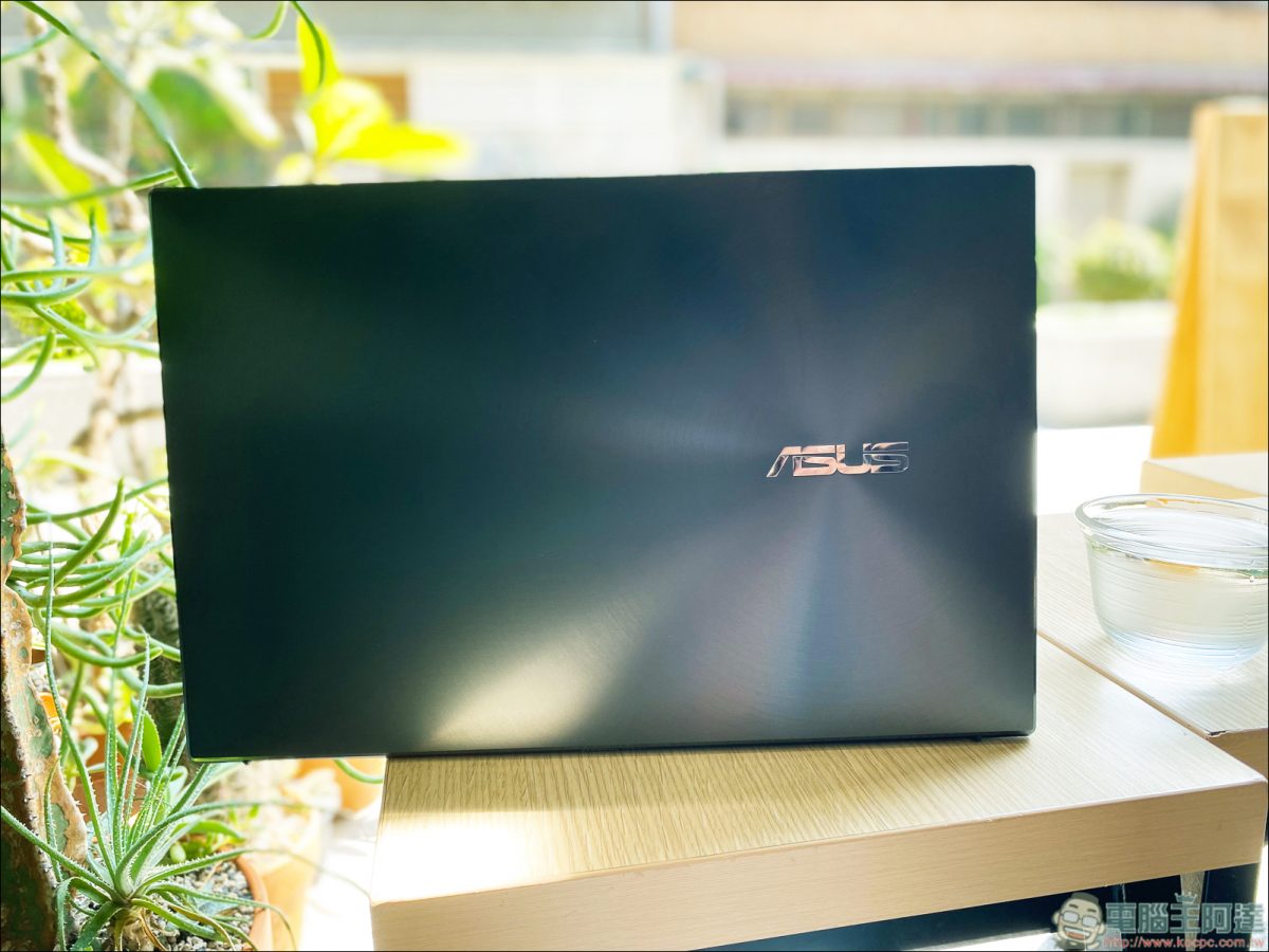 恆•美力 ASUS ZenBook 13 UX325 開箱、評測 - 電腦王阿達 恆•美力 ASUS ZenBook 13 UX325 開箱、評測 - 電腦王阿達