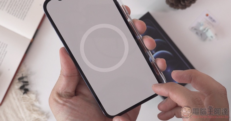 無連接埠的 iPhone 13 怎麼復原系統?傳將有無線與「隱藏接點」解法 - 電腦王阿達 無連接埠的 iPhone 13 怎麼復原系統?傳將有無線與「隱藏接點」解法 - 電腦王阿達