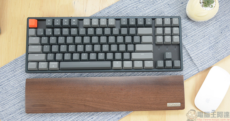 Keychron K8 87 鍵無線機械鍵盤(熱插拔光軸-茶)開箱,雙模四系統三個裝置間一鍵輕鬆轉換 - 電腦王阿達 Keychron K8 87 鍵無線機械鍵盤(熱插拔光軸-茶)開箱,雙模四系統三個裝置間一鍵輕鬆轉換 - 電腦王阿達