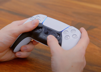 經證實 PlayStation 5 的 DualSense 手把可與 Android 設備和 PC 搭配使用