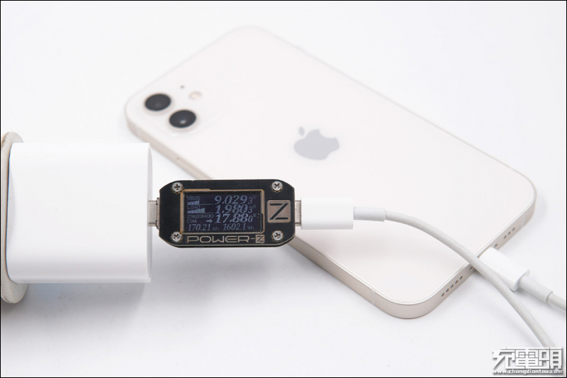 外媒以 iPhone 12 搭配 Apple 多款原廠充電器進行充電實測,最大支持 22W 有線快充 - 電腦王阿達 外媒以 iPhone 12 搭配 Apple 多款原廠充電器進行充電實測,最大支持 22W 有線快充 - 電腦王阿達