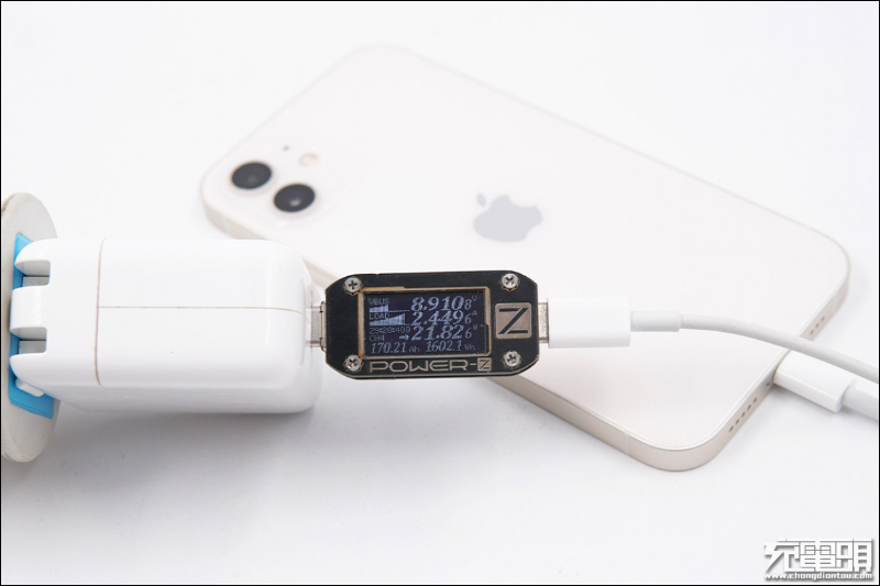 外媒以 iPhone 12 搭配 Apple 多款原廠充電器進行充電實測,最大支持 22W 有線快充 - 電腦王阿達 外媒以 iPhone 12 搭配 Apple 多款原廠充電器進行充電實測,最大支持 22W 有線快充 - 電腦王阿達