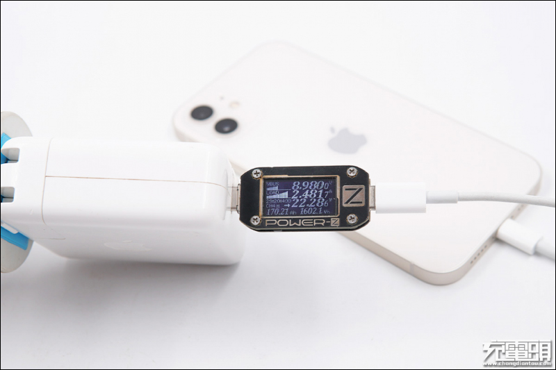 外媒以 iPhone 12 搭配 Apple 多款原廠充電器進行充電實測,最大支持 22W 有線快充 - 電腦王阿達 外媒以 iPhone 12 搭配 Apple 多款原廠充電器進行充電實測,最大支持 22W 有線快充 - 電腦王阿達