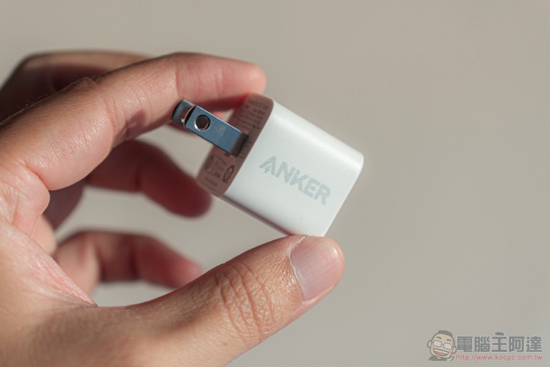 升級 iPhone 12 快充超輕鬆,ANKER 20W「超級豆腐頭」充電器開箱體驗 - 電腦王阿達 升級 iPhone 12 快充超輕鬆,ANKER 20W「超級豆腐頭」充電器開箱體驗 - 電腦王阿達