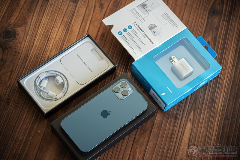 升級 iPhone 12 快充超輕鬆,ANKER 20W「超級豆腐頭」充電器開箱體驗 - 電腦王阿達 升級 iPhone 12 快充超輕鬆,ANKER 20W「超級豆腐頭」充電器開箱體驗 - 電腦王阿達