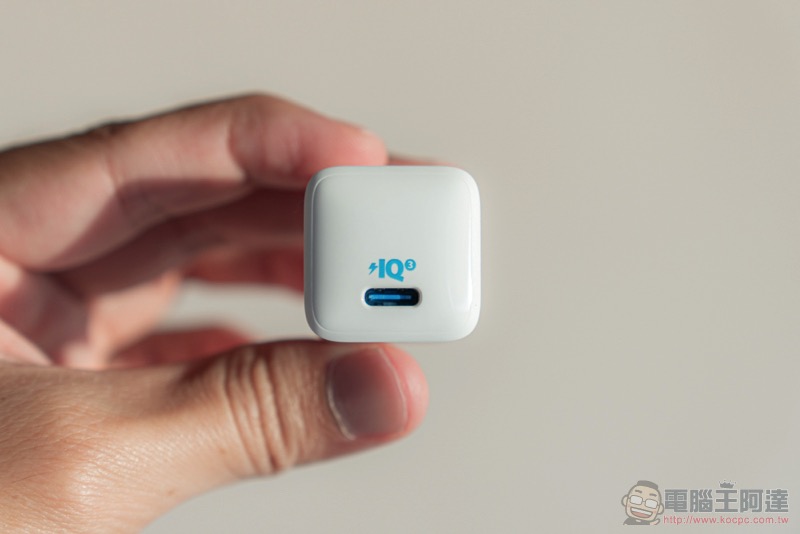 升級 iPhone 12 快充超輕鬆,ANKER 20W「超級豆腐頭」充電器開箱體驗 - 電腦王阿達 升級 iPhone 12 快充超輕鬆,ANKER 20W「超級豆腐頭」充電器開箱體驗 - 電腦王阿達