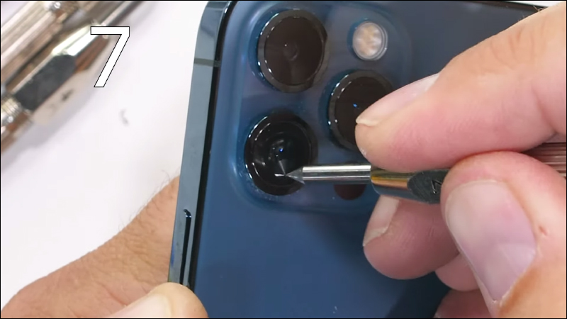 iPhone 12 Pro 耐用暴力測試,究竟四倍耐摔的「超瓷晶盾面板」與玻璃機背耐刮表現如何? - 電腦王阿達 iPhone 12 Pro 耐用暴力測試,究竟四倍耐摔的「超瓷晶盾面板」與玻璃機背耐刮表現如何? - 電腦王阿達