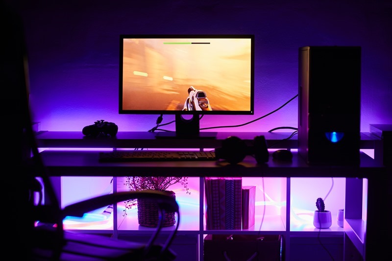 Computer game on computer Computer game on computer