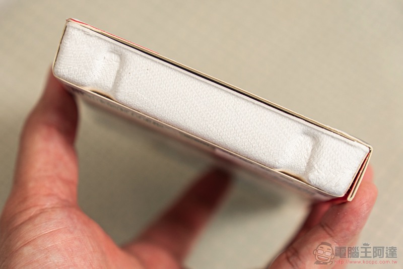 iPhone 12 抗菌、防摔都不妥協!ITSKINS 極限運動保護殼開箱體驗(評價 / 評測 / 動手玩) - 電腦王阿達 iPhone 12 抗菌、防摔都不妥協!ITSKINS 極限運動保護殼開箱體驗(評價 / 評測 / 動手玩) - 電腦王阿達