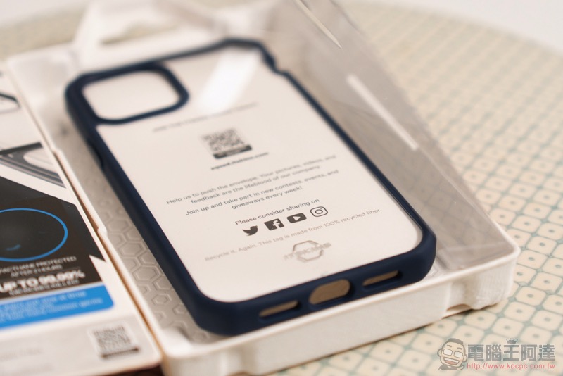 iPhone 12 抗菌、防摔都不妥協!ITSKINS 極限運動保護殼開箱體驗(評價 / 評測 / 動手玩) - 電腦王阿達 iPhone 12 抗菌、防摔都不妥協!ITSKINS 極限運動保護殼開箱體驗(評價 / 評測 / 動手玩) - 電腦王阿達