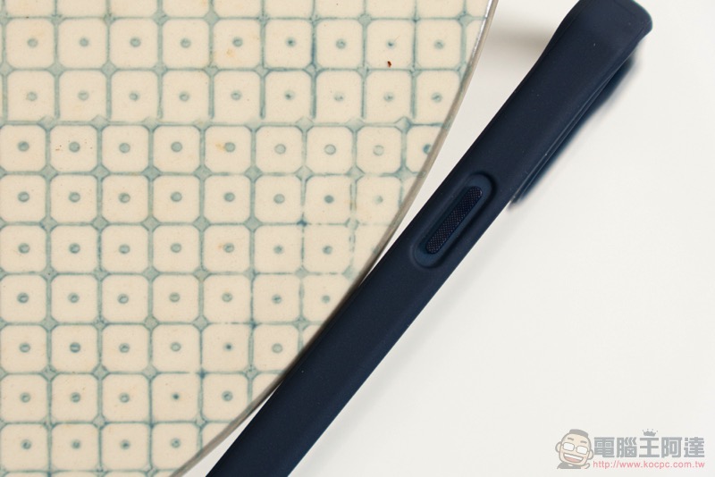 iPhone 12 抗菌、防摔都不妥協!ITSKINS 極限運動保護殼開箱體驗(評價 / 評測 / 動手玩) - 電腦王阿達 iPhone 12 抗菌、防摔都不妥協!ITSKINS 極限運動保護殼開箱體驗(評價 / 評測 / 動手玩) - 電腦王阿達