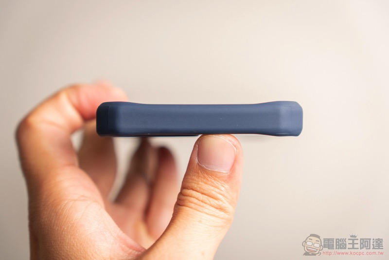 iPhone 12 抗菌、防摔都不妥協!ITSKINS 極限運動保護殼開箱體驗(評價 / 評測 / 動手玩) - 電腦王阿達 iPhone 12 抗菌、防摔都不妥協!ITSKINS 極限運動保護殼開箱體驗(評價 / 評測 / 動手玩) - 電腦王阿達
