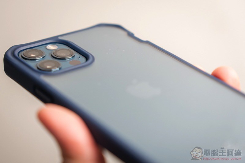 iPhone 12 抗菌、防摔都不妥協!ITSKINS 極限運動保護殼開箱體驗(評價 / 評測 / 動手玩) - 電腦王阿達 iPhone 12 抗菌、防摔都不妥協!ITSKINS 極限運動保護殼開箱體驗(評價 / 評測 / 動手玩) - 電腦王阿達