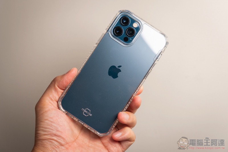 iPhone 12 抗菌、防摔都不妥協!ITSKINS 極限運動保護殼開箱體驗(評價 / 評測 / 動手玩) - 電腦王阿達 iPhone 12 抗菌、防摔都不妥協!ITSKINS 極限運動保護殼開箱體驗(評價 / 評測 / 動手玩) - 電腦王阿達